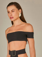 Carregar imagem no visualizador da galeria, Model Front: Empress Top Top Biquini Suzy Textura Flat Preto