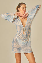 Carregar imagem no visualizador da galeria, Model Front: Empress Mini Dress Sereia Short Sixty Dress