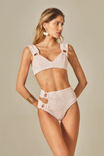 Carregar imagem no visualizador da galeria, Model Front: Empress Set Hoop Sloane Pink Tweed Texture