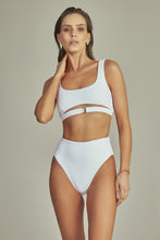 Carregar imagem no visualizador da galeria, Model Front: Empress Top Top Bikini Roxy White