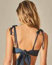 Carregar imagem no visualizador da galeria, Image 04: Empress Top Top Lavinha Navy Blue