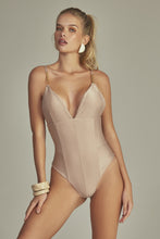 Carregar imagem no visualizador da galeria, Model Front: Empress One-Piece Nice Body Nude
