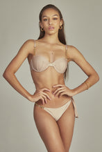 Carregar imagem no visualizador da galeria, Model Front: Empress Set Bikini Agatha Nude
