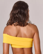 Carregar imagem no visualizador da galeria, Model Back: Empress Top Top Biquini Off Shoulder Amarelo
